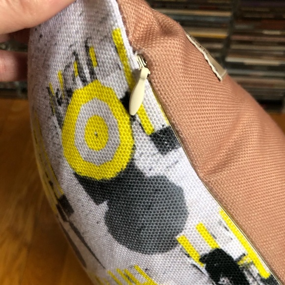 Coast & Valley Pillow - Picture 5 of 5